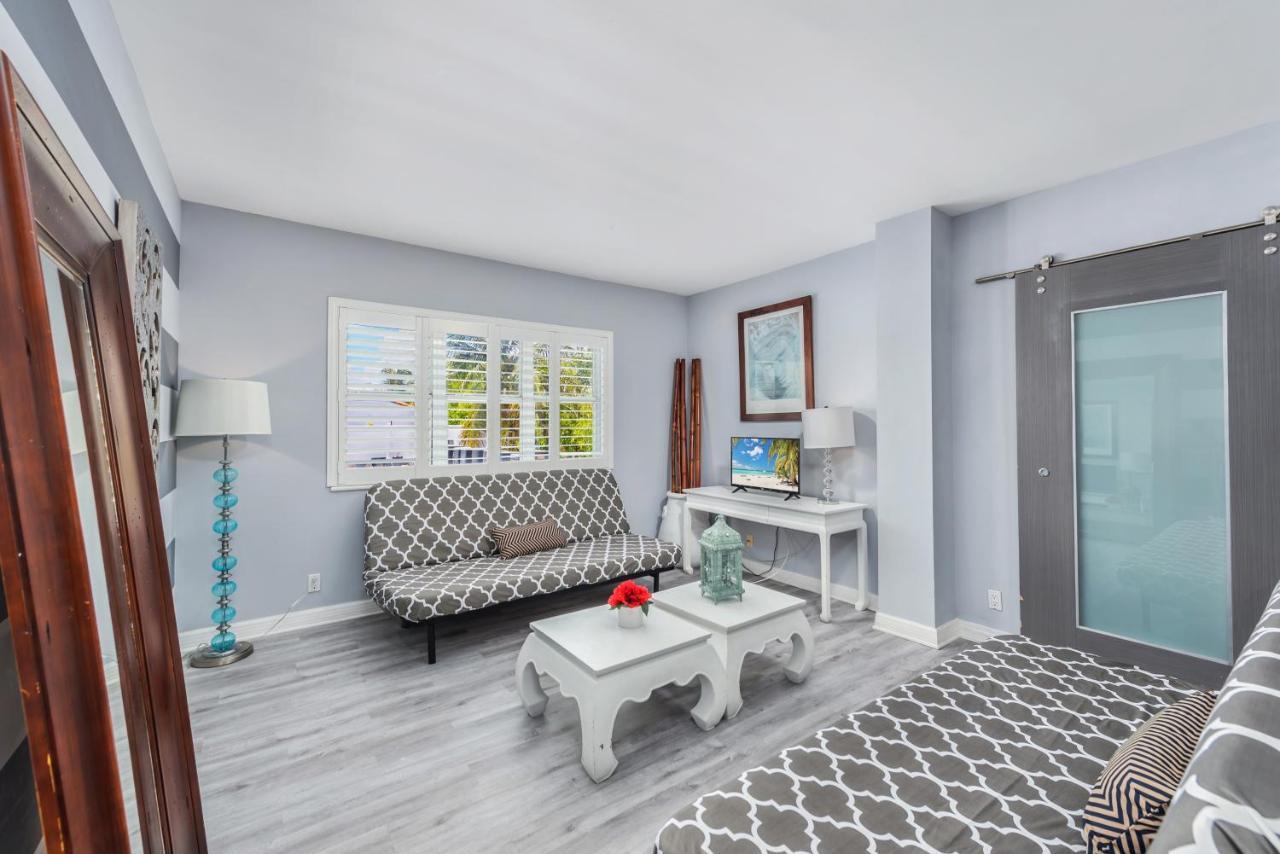 South Beach Suites In Ocean Drive Miami Beach Exterior foto